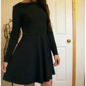 NWOT H&M Skater Skirt Boat Neck Long Sleeves Black